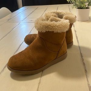 Cat & Jacks girls boots / size 2